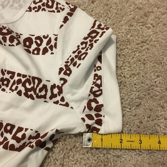 Cleo 100% Organic Cotton Leopard Print Tee - Picture 16 of 16